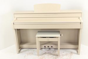 ヤマハ電子ピアノ(椅子付き).jpg